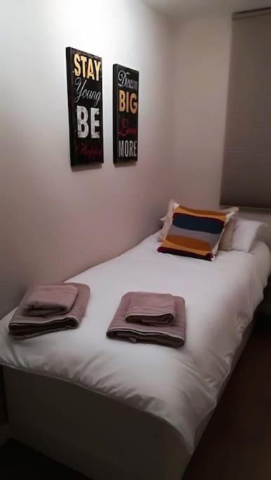 Apartamento Cuarzo 塞维利亚 外观 照片